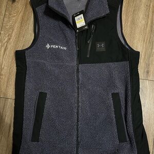 Under Armour Charcoal and Black Vest